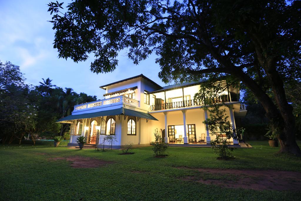 Horathapola Estate Hotel Marawila Exterior photo