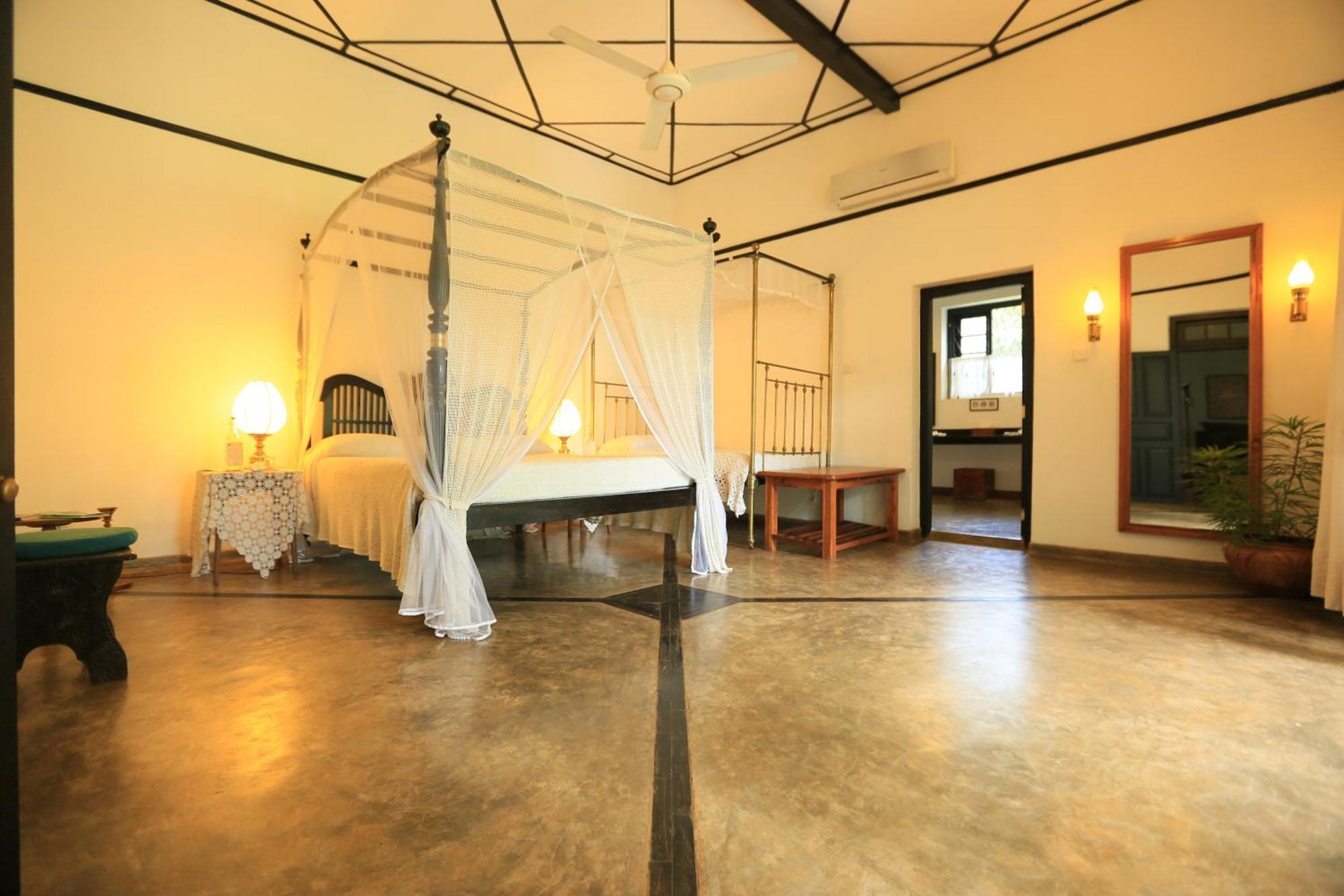 Horathapola Estate Hotel Marawila Exterior photo