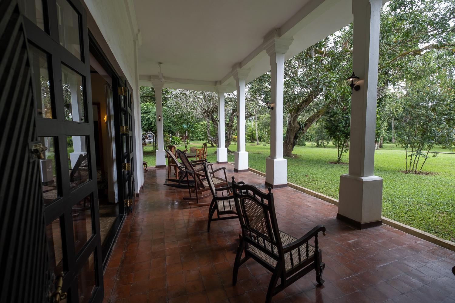Horathapola Estate Hotel Marawila Exterior photo