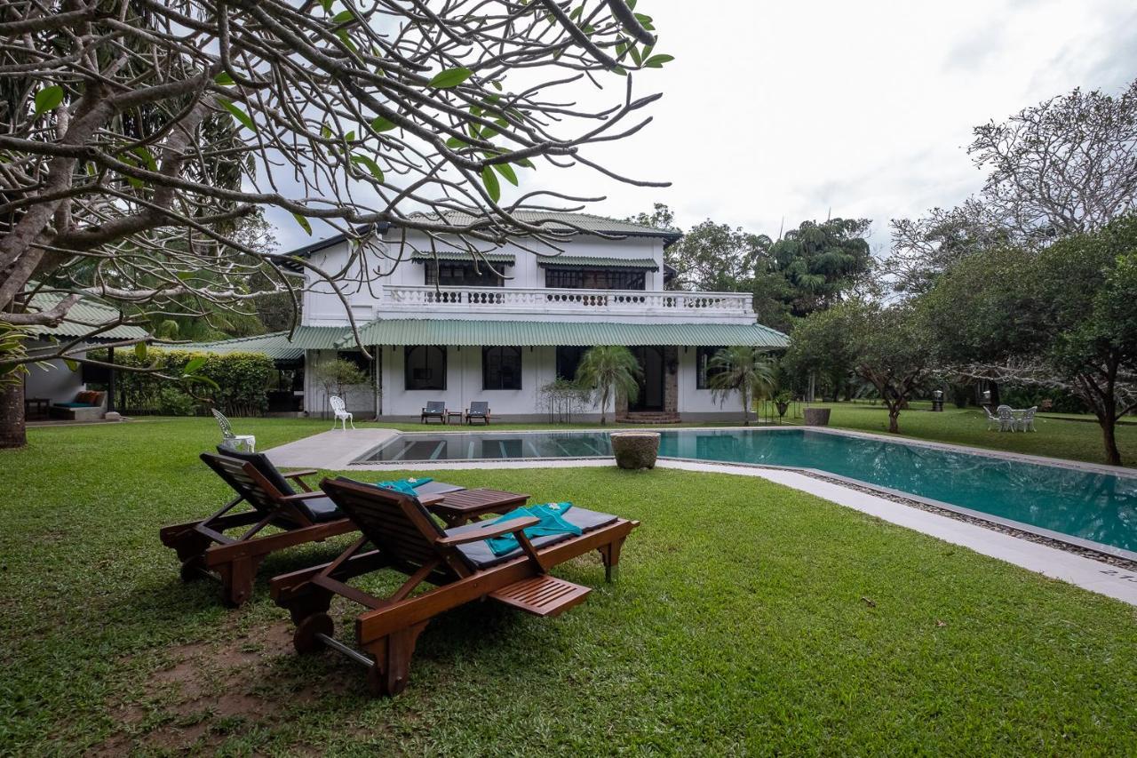 Horathapola Estate Hotel Marawila Exterior photo